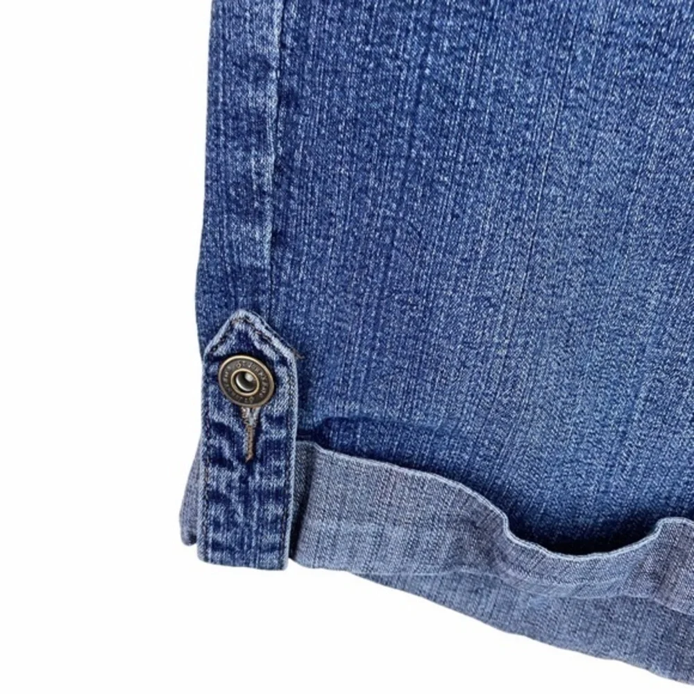 St. John’s Bay Women’s Cuffed Denim Shorts Size 14